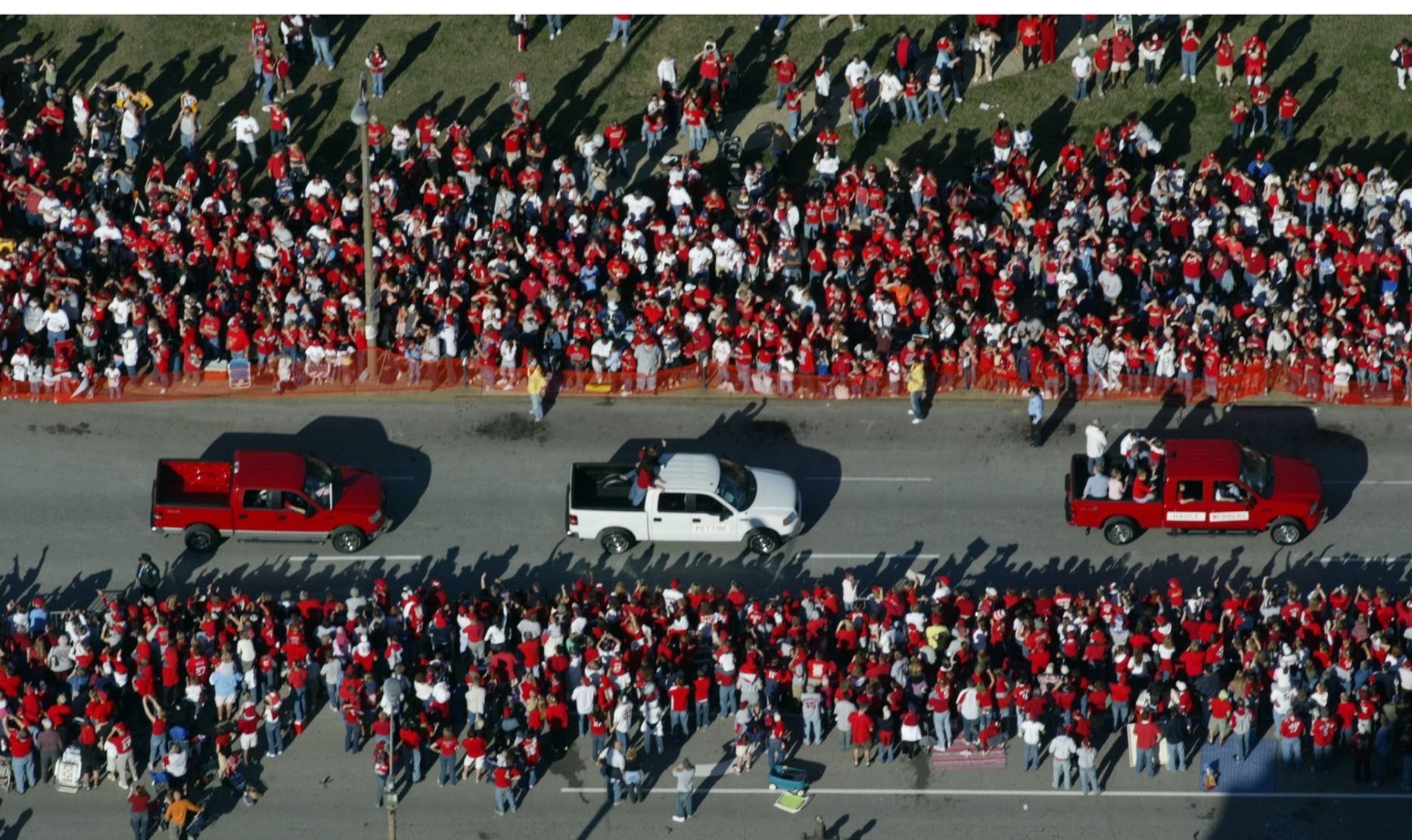 Cardinals players and coaches down Market Street in 2006 World Series parade